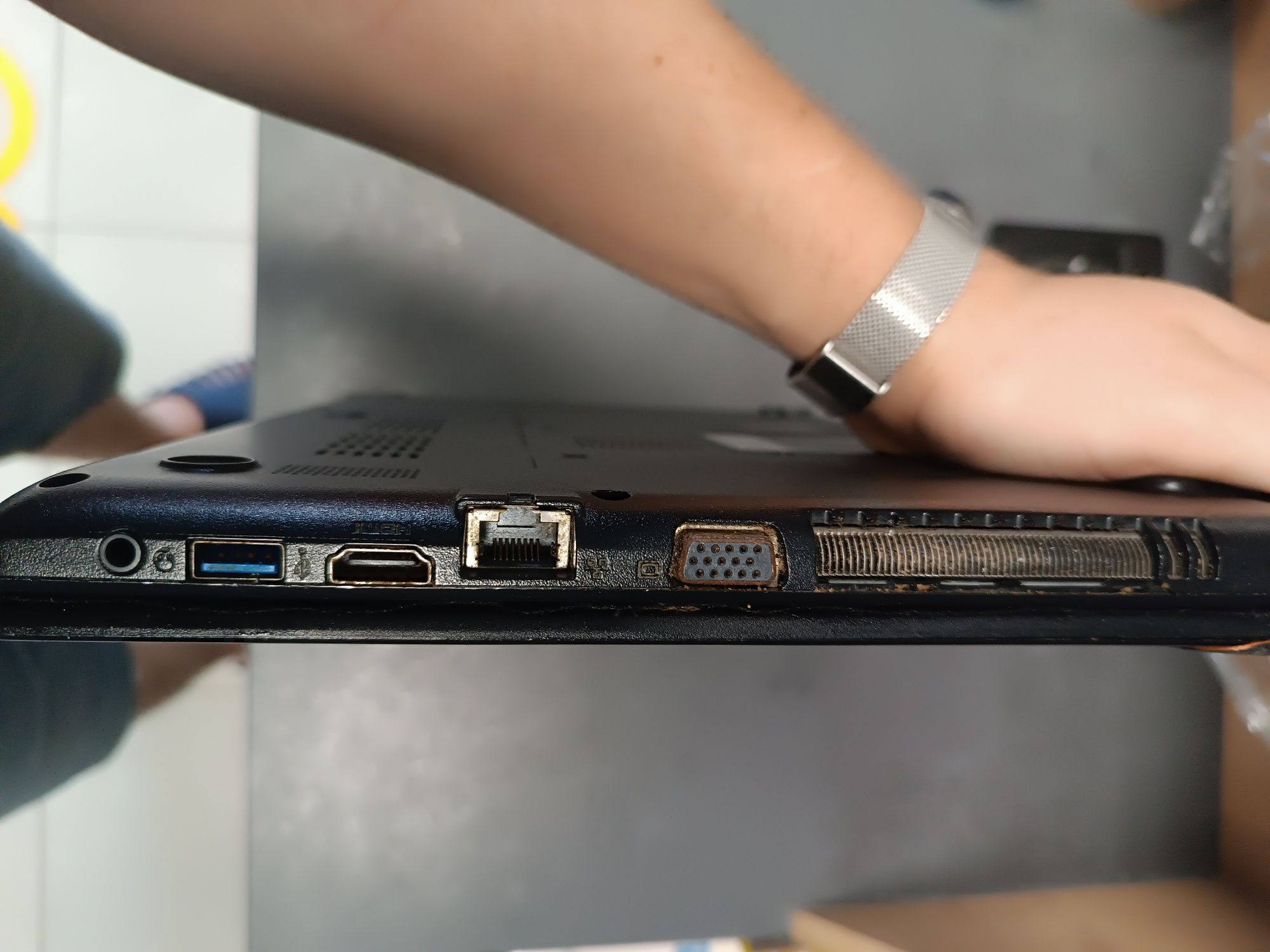 Acer Aspire E1 V5WE2