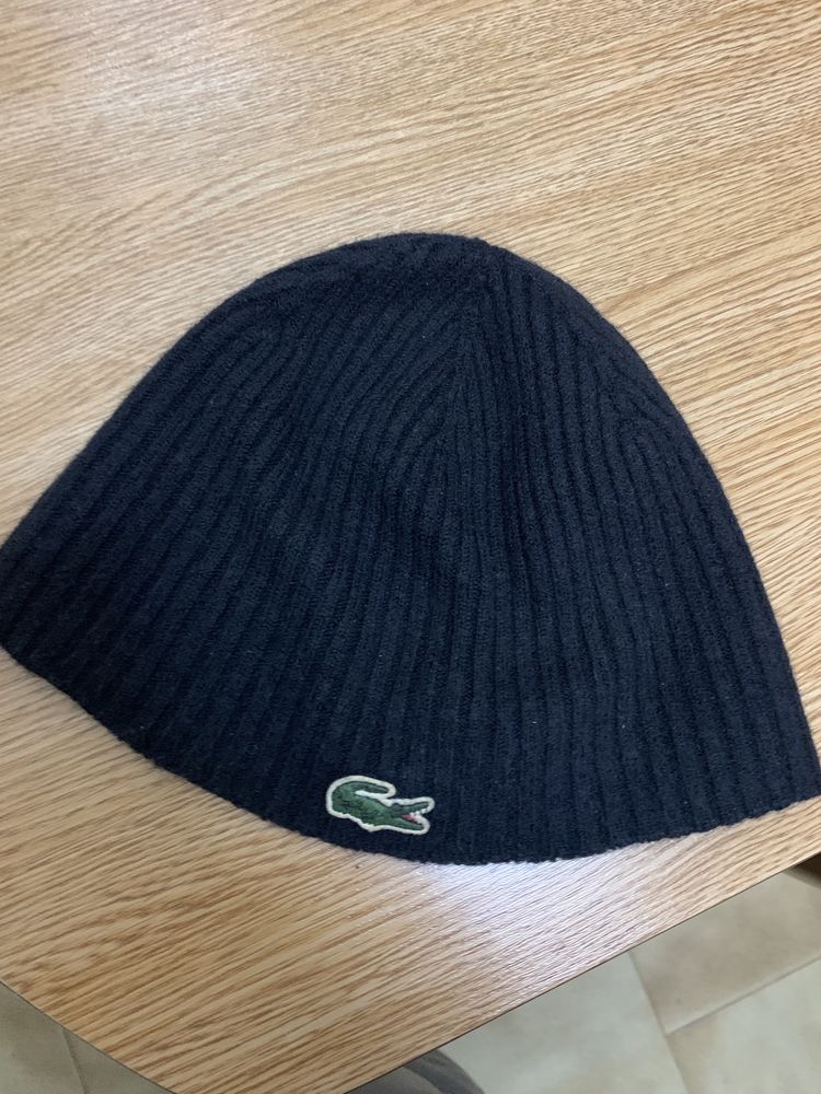 Gorro lacoste novo