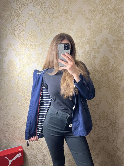 Осіння куртка жіноча в гарному стані від Waterproof & Breathable