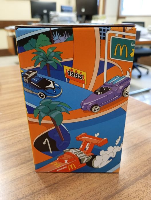 Copo McDonald's Barbie Novo