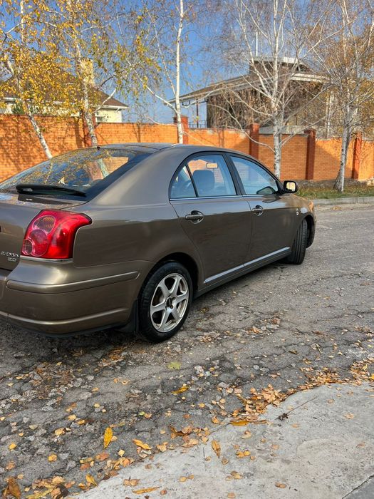 Toyota avensis 2,0 дизель