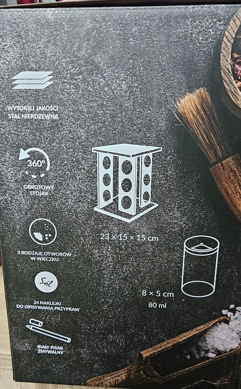 Obrotowy stojak na przyprawy