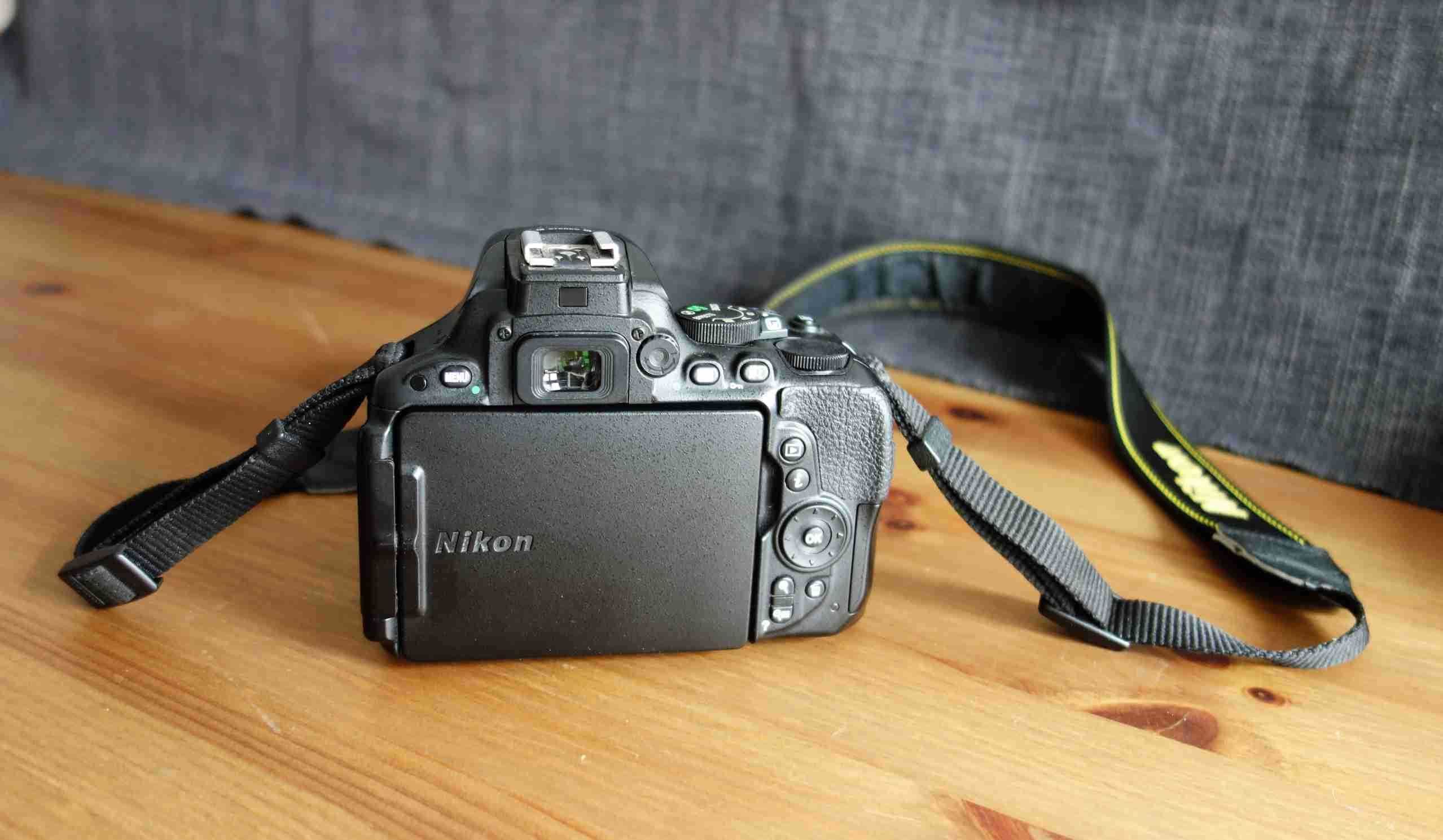 Máquina fotográfica Nikon D5500