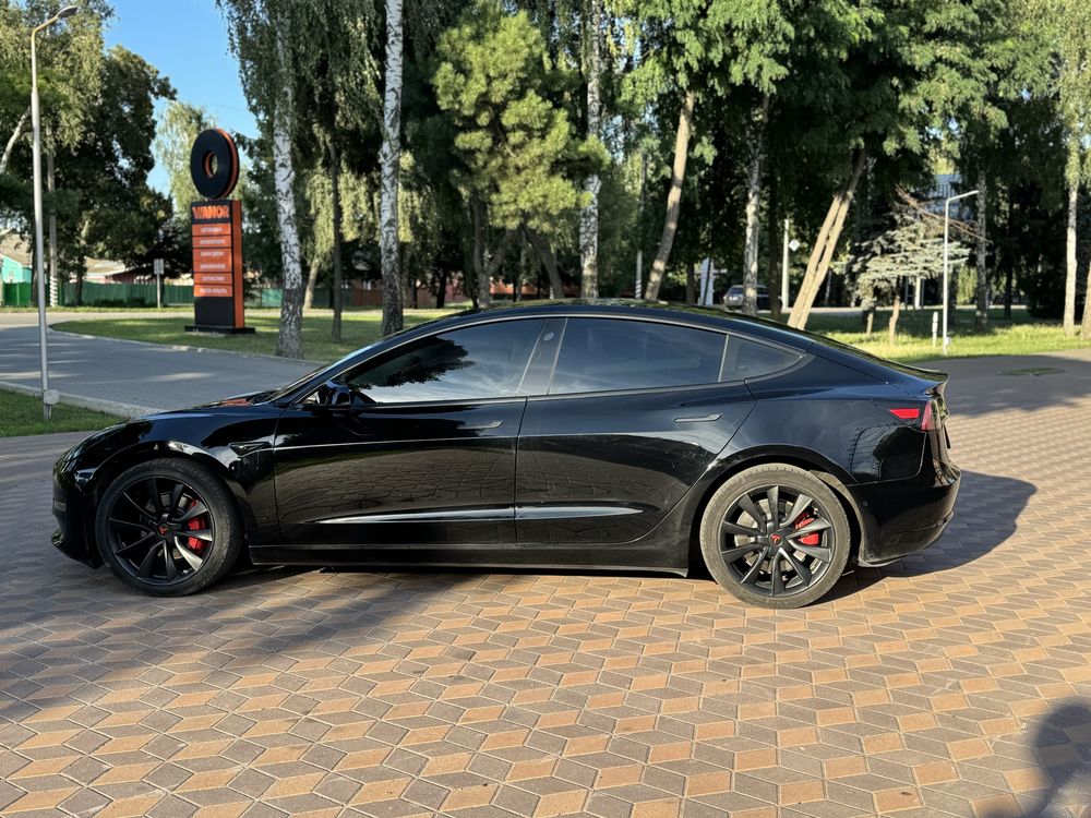 Tesla model 3 Dual motor