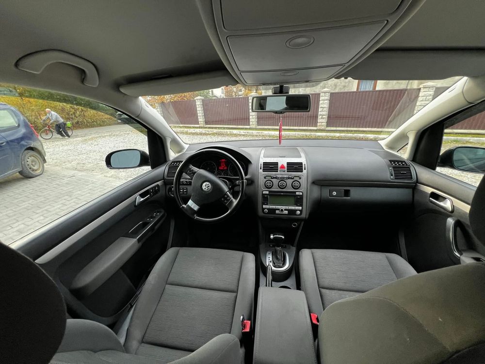 Продам авто volkswagen touran 2008