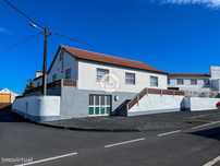 Moradia Familiar T4 Mobilada em Norte Pequeno, São Jorge, Açores