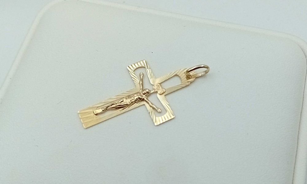 Złota przywieszka Wisiorek Krzyż Krzyżyk diamentowany 585/Fajne Okazje