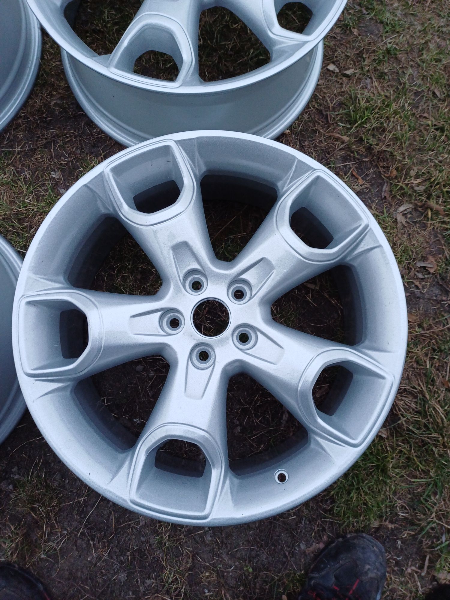 Felgi aluminiowe 19 cali 5x108 ET52.5