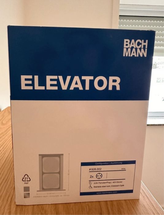 Elevador com 2 tomadas Bach Mann