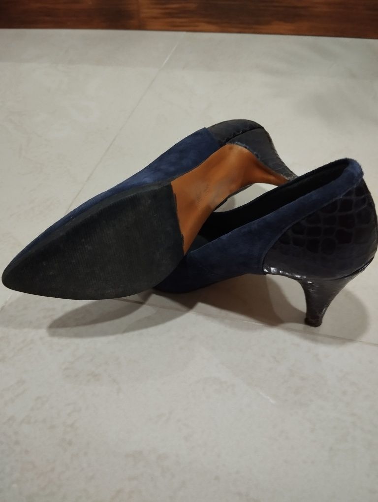 Sapato salto alto 35