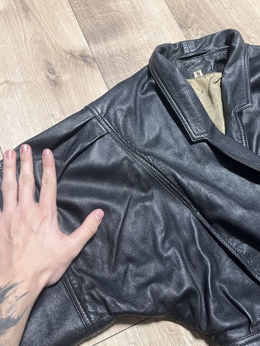 Вінтажна шкіряна куртка