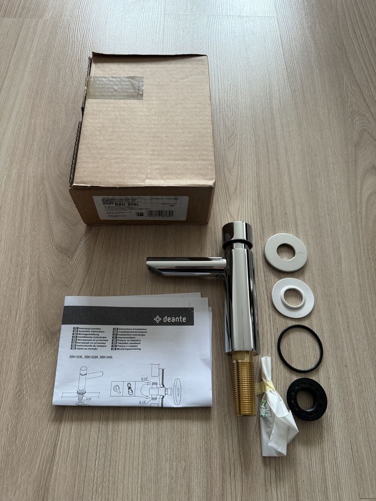 Bateria umywalkowa stojąca czasowa Deante BBH 028L.