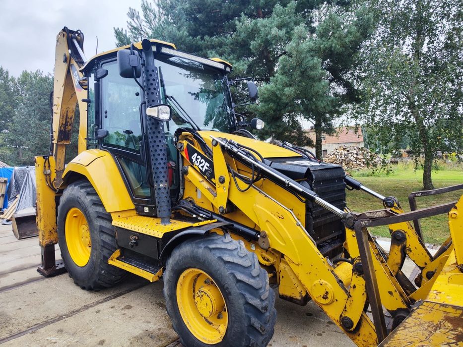 Koparko ładowarka CAT432F2