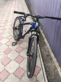 Crossbike leader