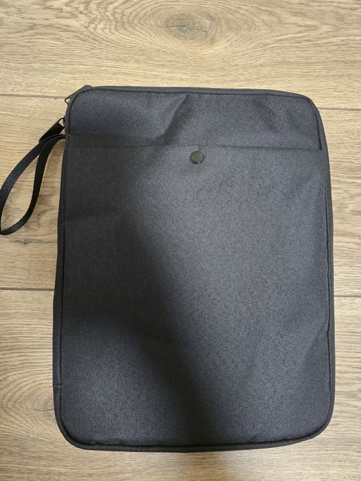 Сумка для планшета/ноутбука.