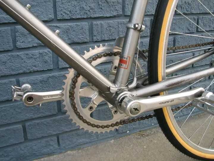 Bicicleta  Fuji Espree VALite vintage clássica  
Tamanho 63
