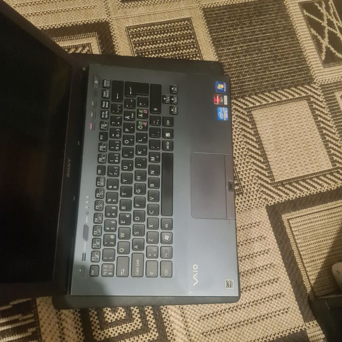 Ноутбук Sony Vaio VPCSB1X9E