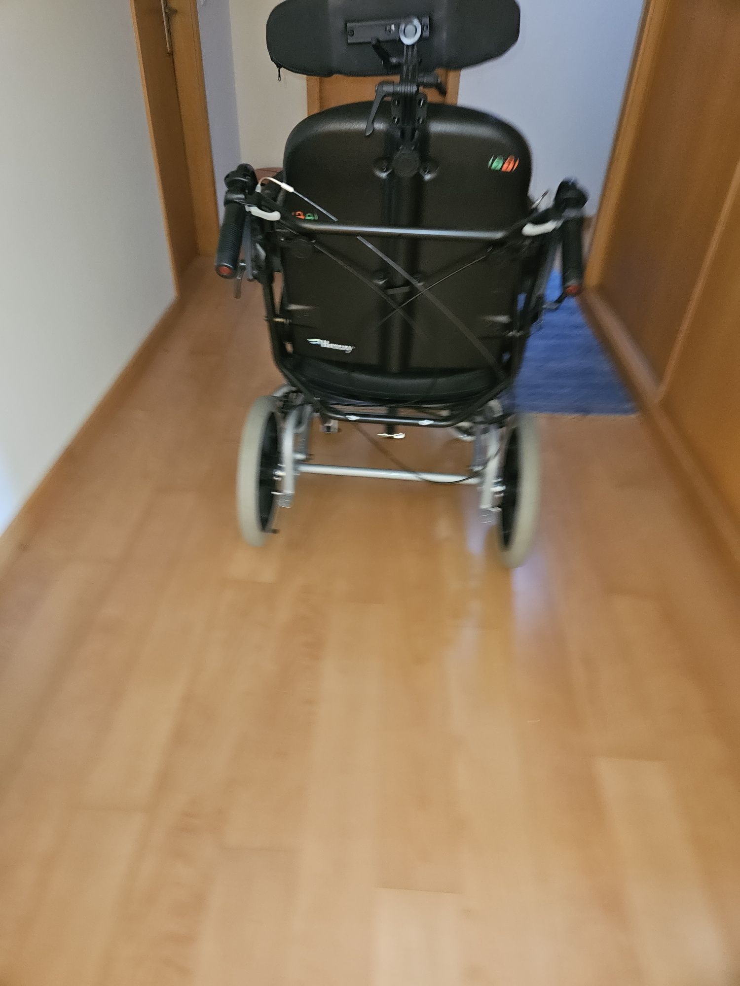 Cadeira Rodas equipada