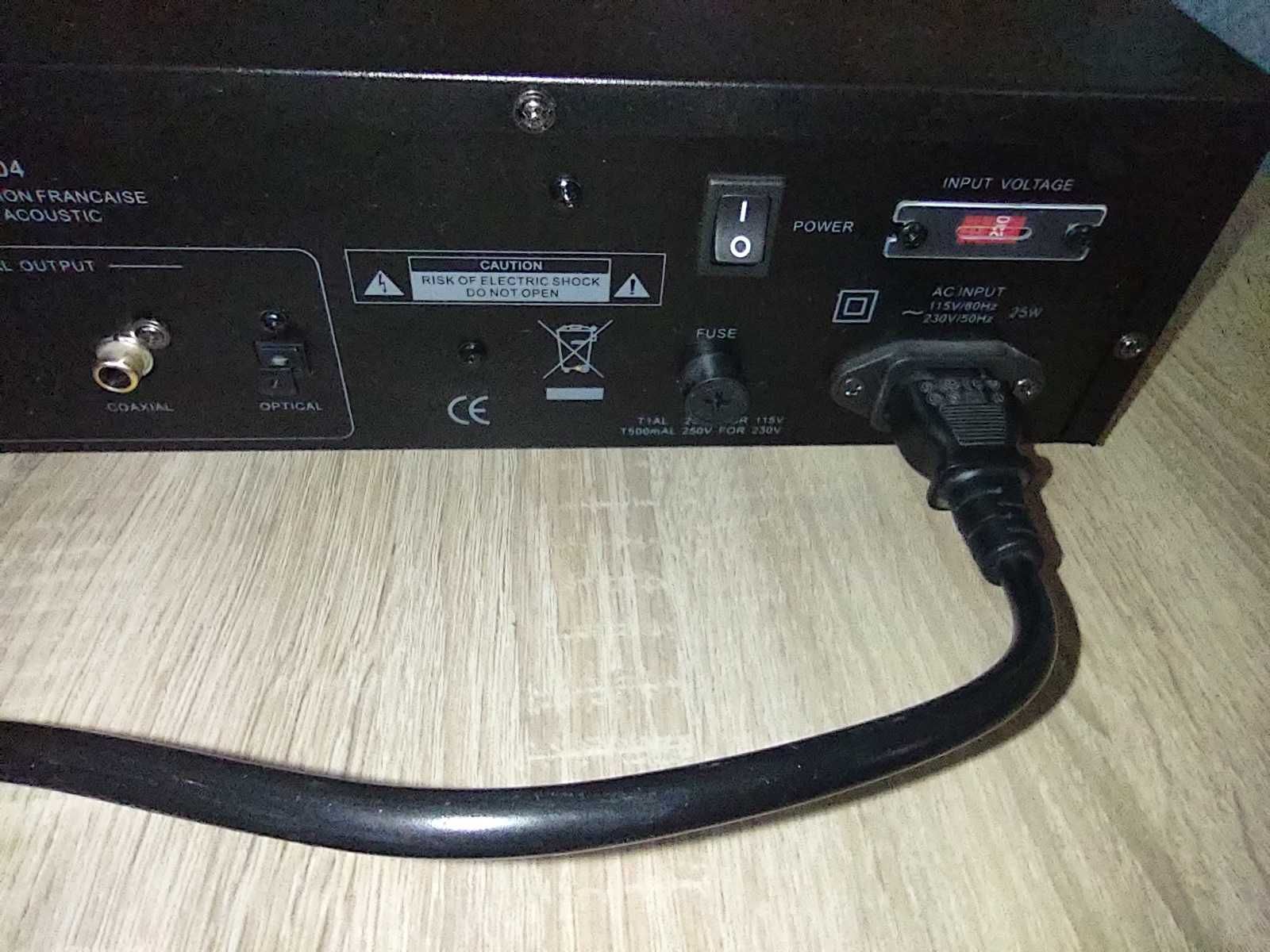 Advance Acoustic MCD-204 Odtwarzacz CD z lampowym buforem wyjściowym