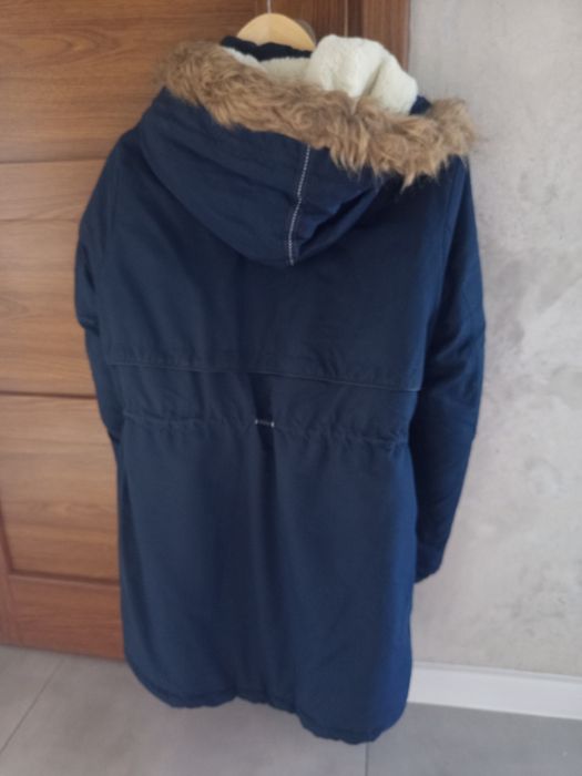 Kurtka zimowa granatowa damska długa ocieplana typu parka