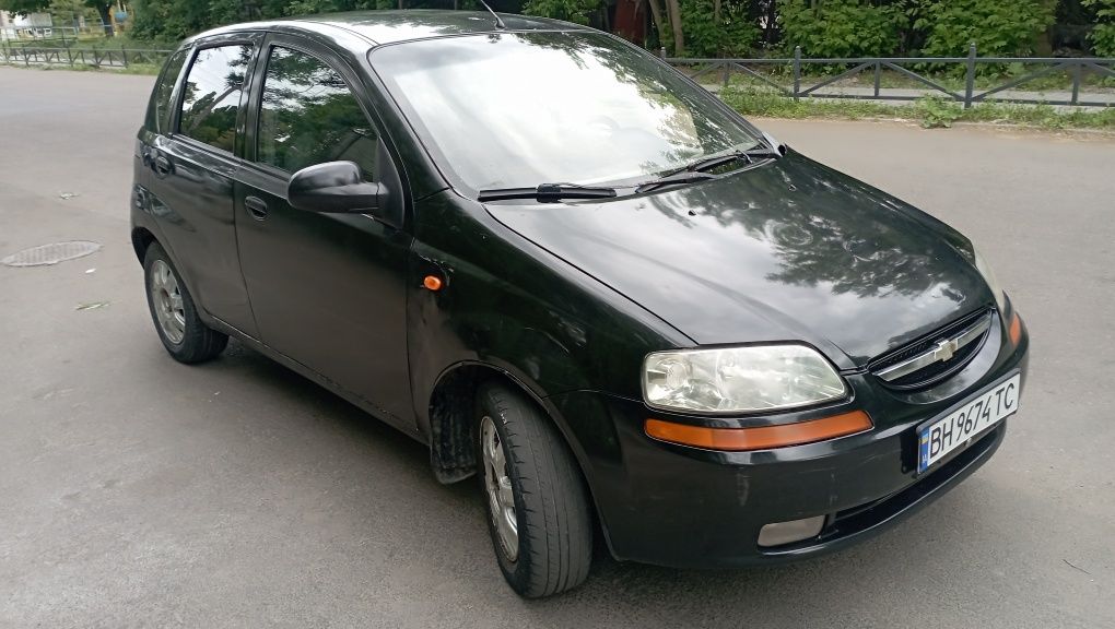 Продам Шевроле Авео 2004год