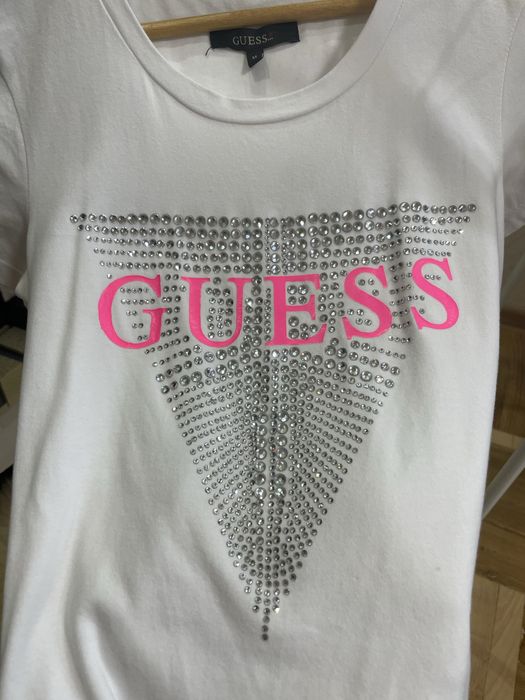 Футболка Guess біла