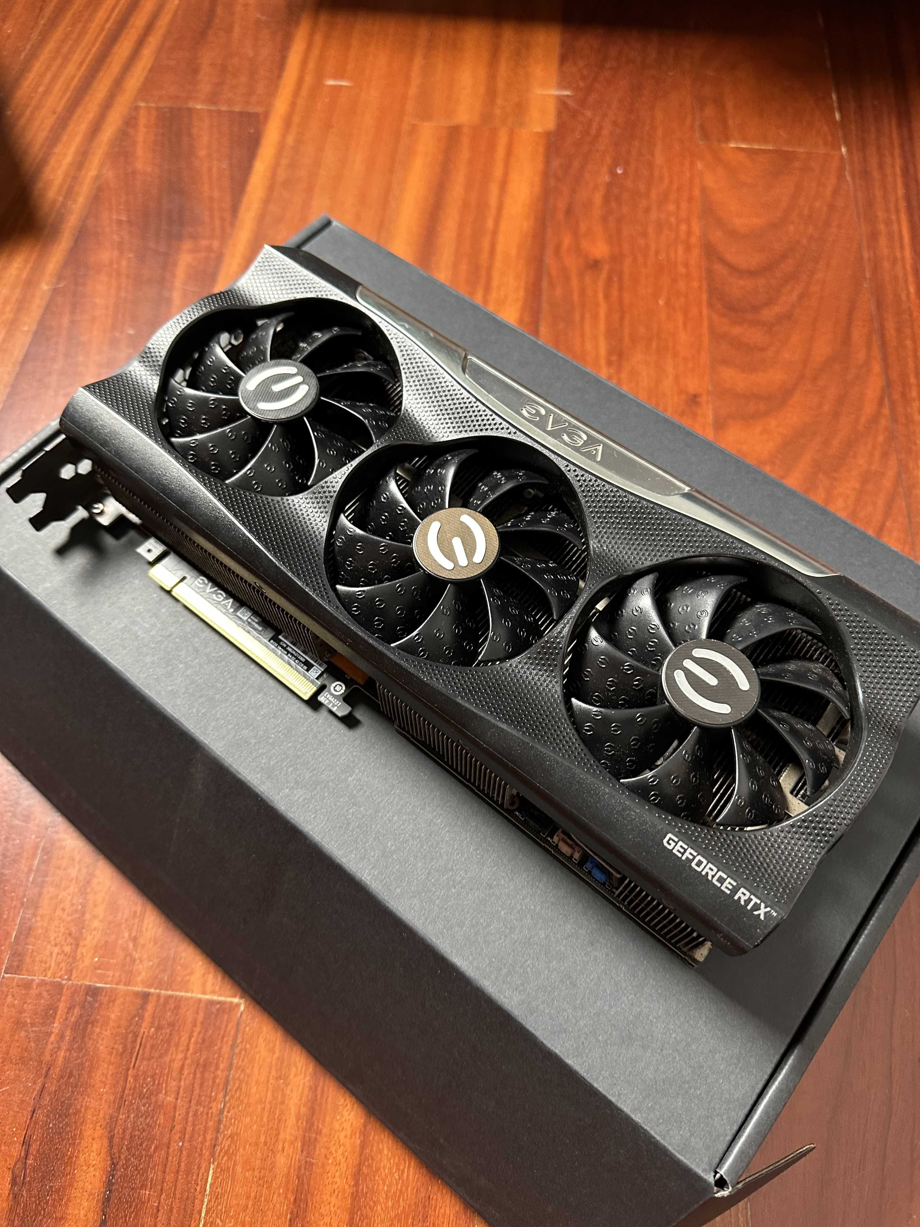 EVGA GeForce RTX 3090 FTW3 ULTRA GAMING 24GB GDDR6X