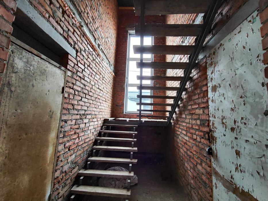 Будинок двоповерховий