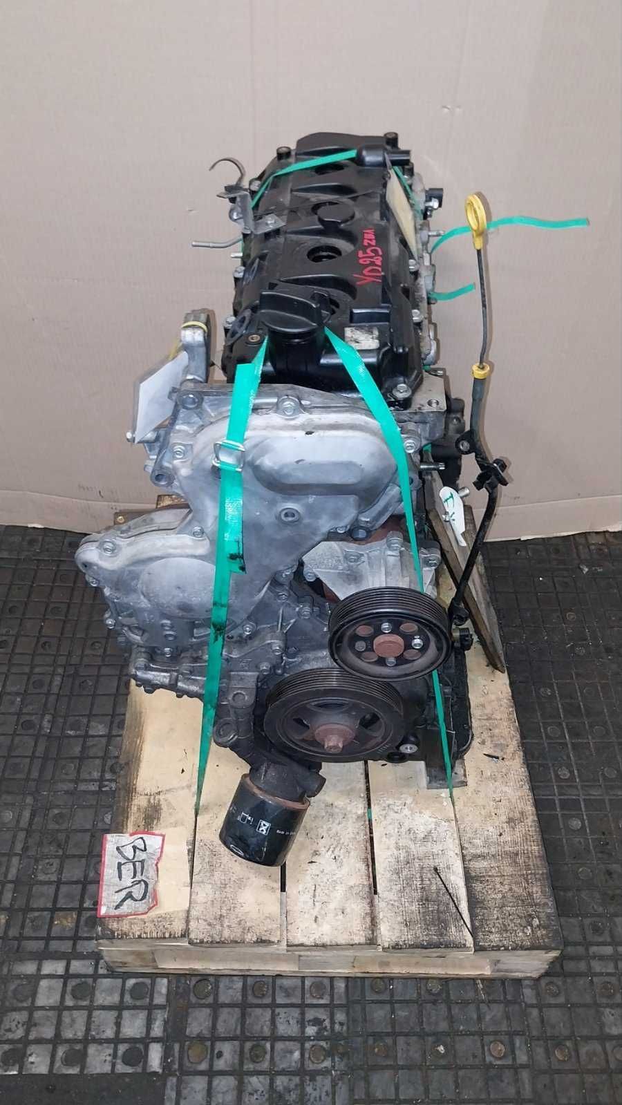 Silnik Słupek Nissan Navara 2.5 dci yd25 Uszkodzony