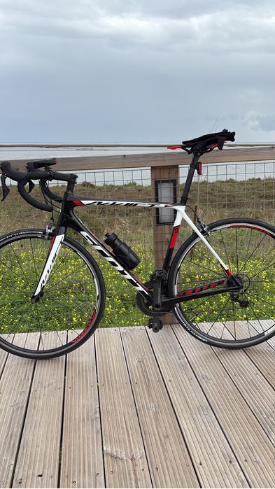 Bicicleta Scott de estrada