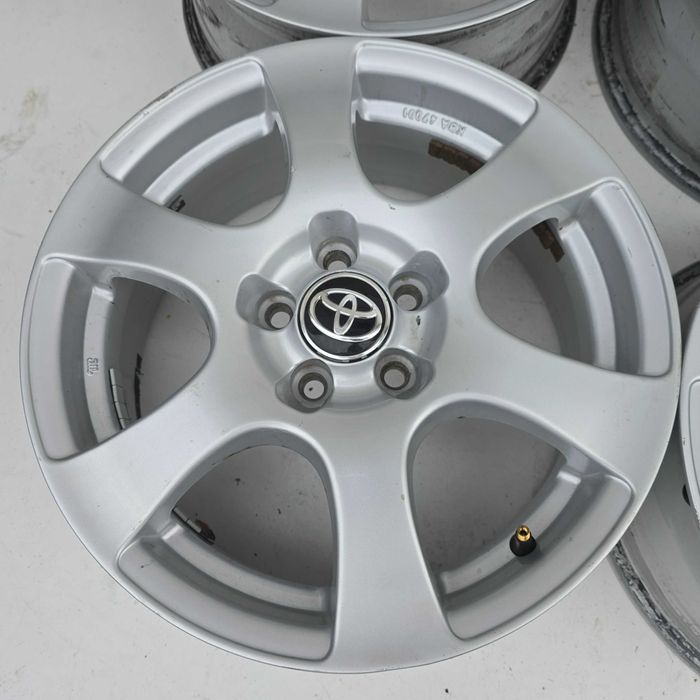 Alufelgi TOYOTA YARIS IV Prius Avensis T25 5X100 16'' ET48 6.5J 4X