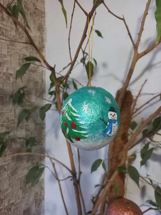 Ялинкові прикраса кулька