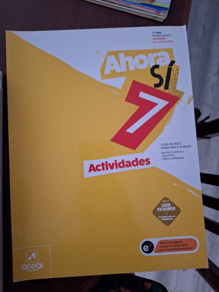 Manuais 7ano ano em bom estado 
10€ cada.Podemos negociar se quiser ma