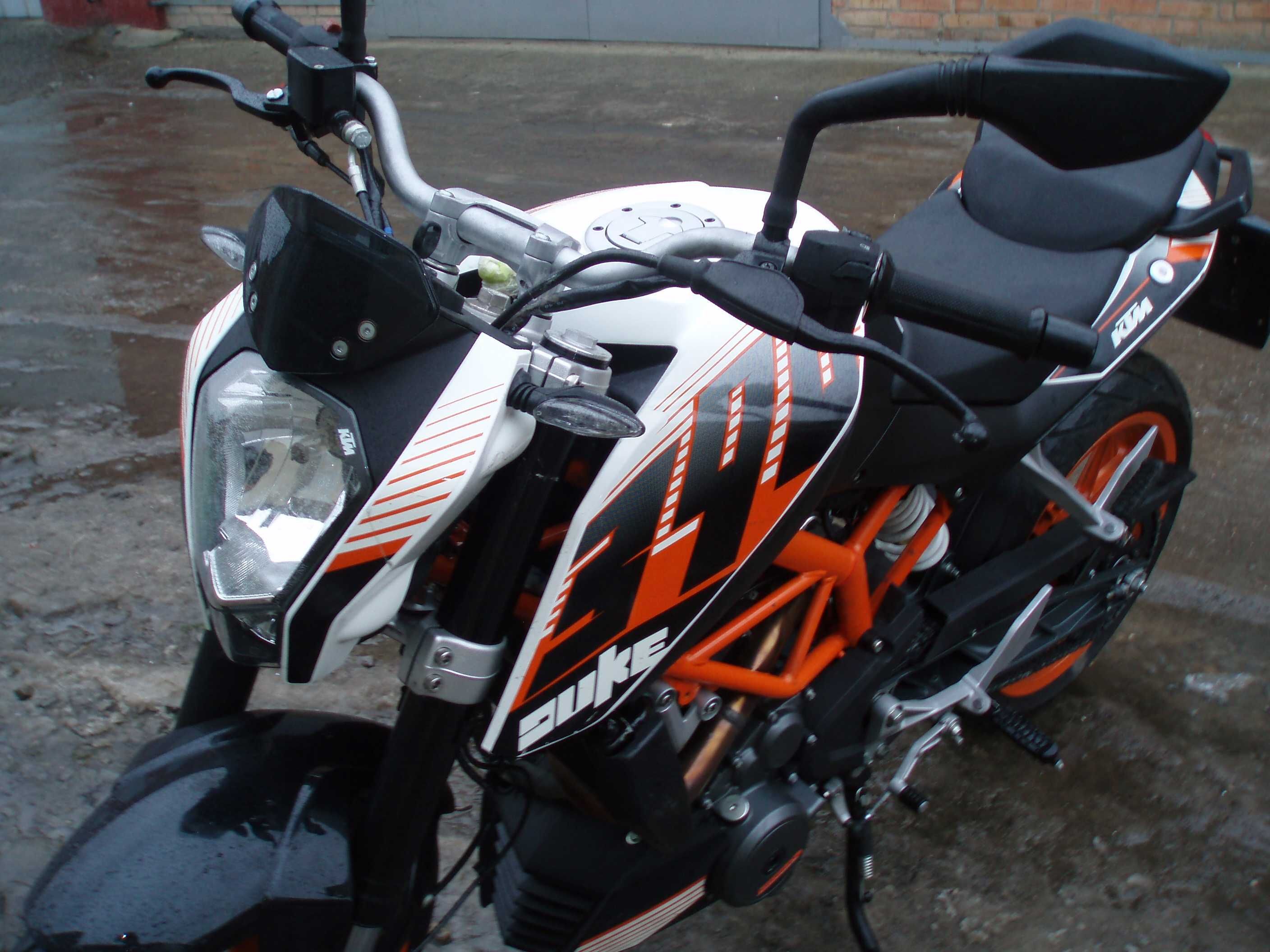 ktm 390 duke mot