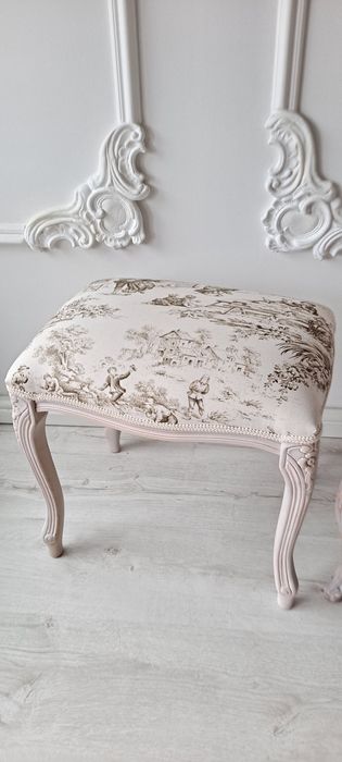 Stylowa pufa podnóżek stołek róża kwiaty scenki Shabby Chic  Ludwik