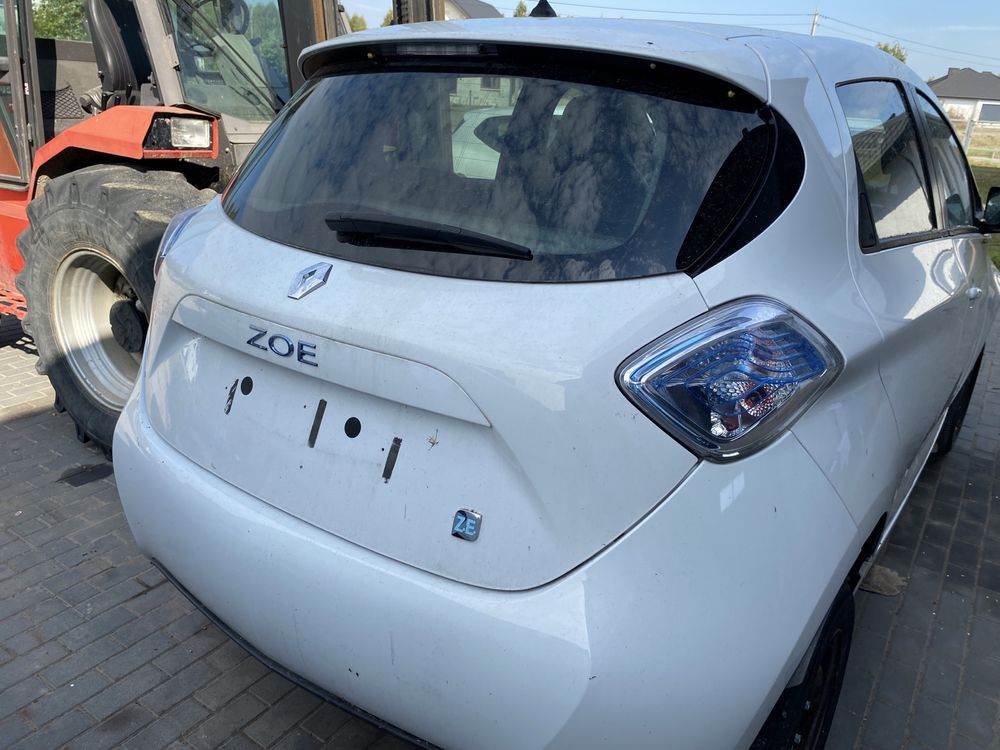 Klapa tył tylnia bagażnika 2018 Renault Zoe 369