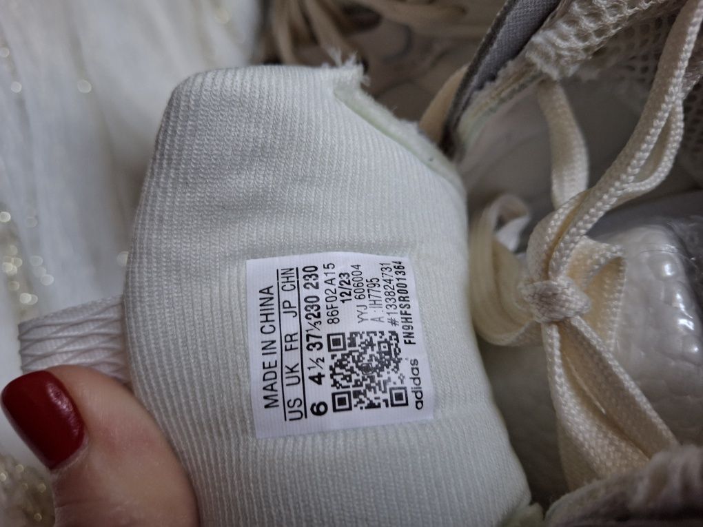 Кросівки 37 р-р, ADIDAS VENTO XLG DELUXE, взуті 2 рази, гарний стан