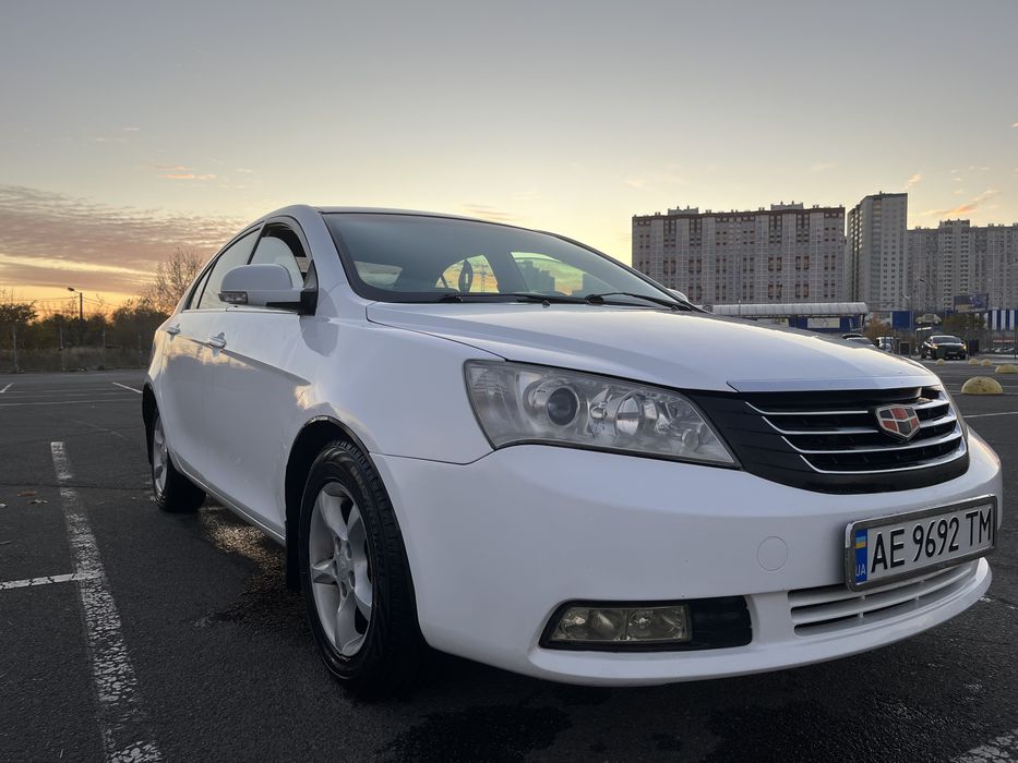 Geely Emgrand EC7 2012