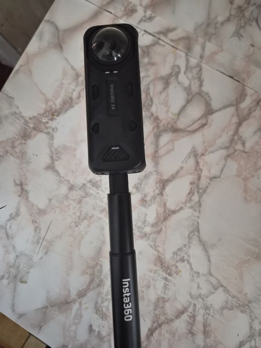 Camera Insta 360 x4