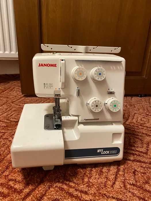 Швейная машинка Janome el 546s и оверлок Janome 205 D