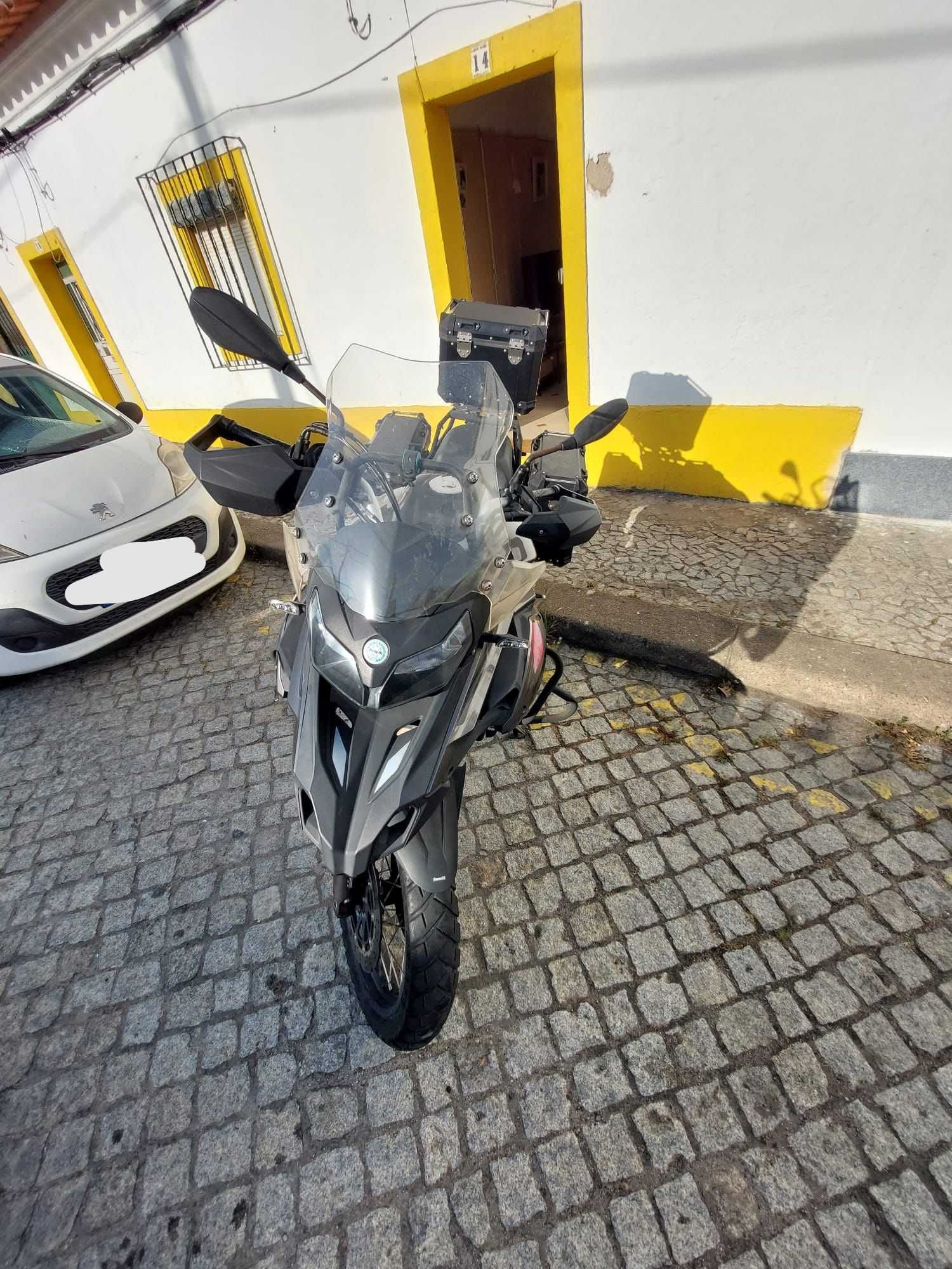 Benelli TRK 502x