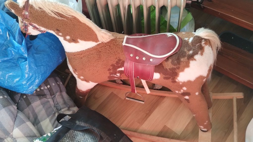 Koń na biegunach bujak