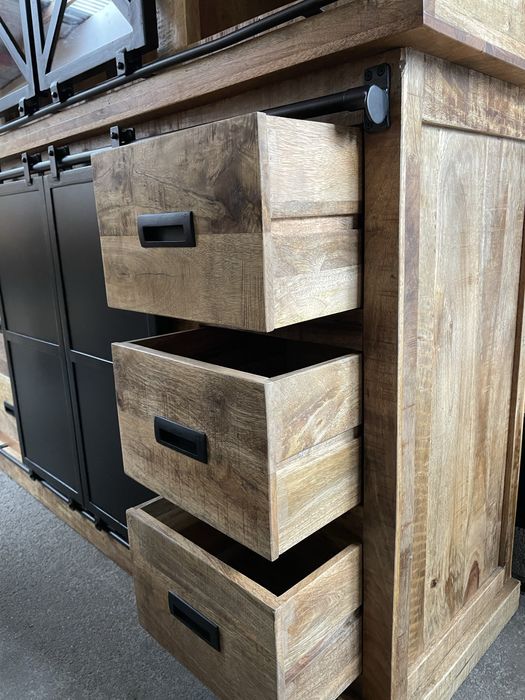 Kredens / drewno egzotyczne/ rustykalny / styl industrialny