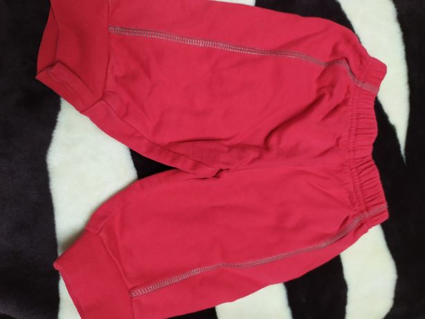 Spodnie, spodenki, czerwone 0-3mies, 62