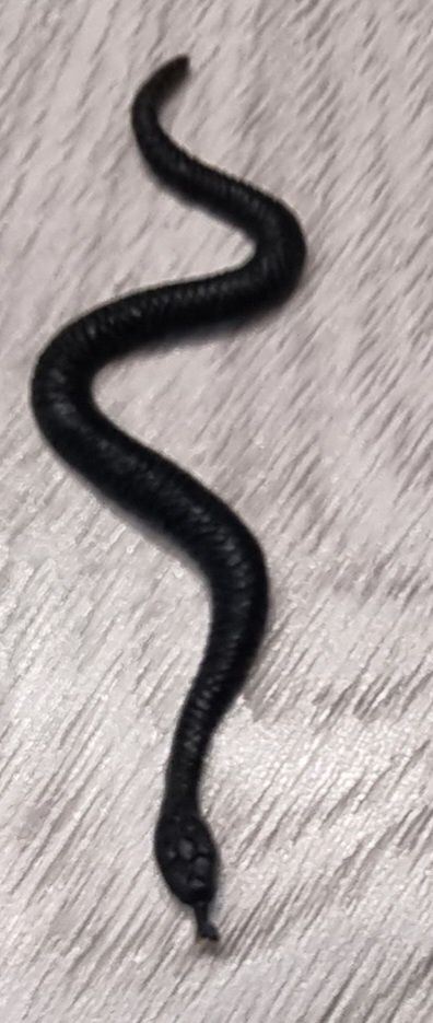 Wąż gumowo plastikowy 9,4cm dl.