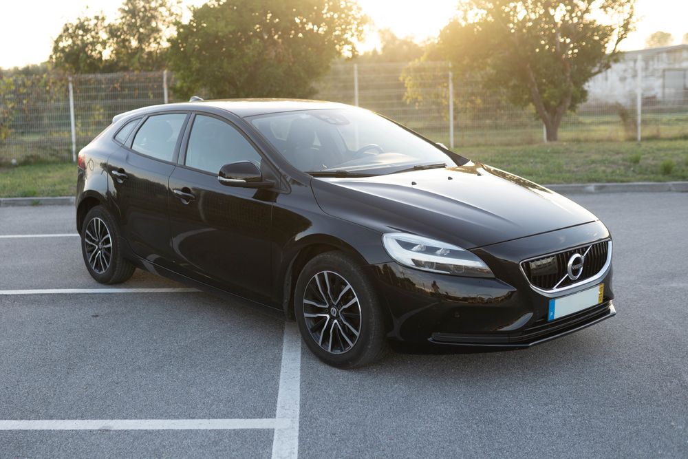 Volvo V40 D2 2017 ( 2.0cc 120 cv ) - FULL EXTRAS