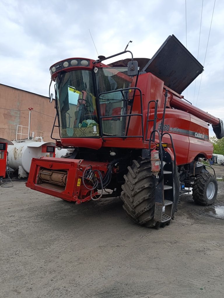 Продам Case 5088/2011 рік