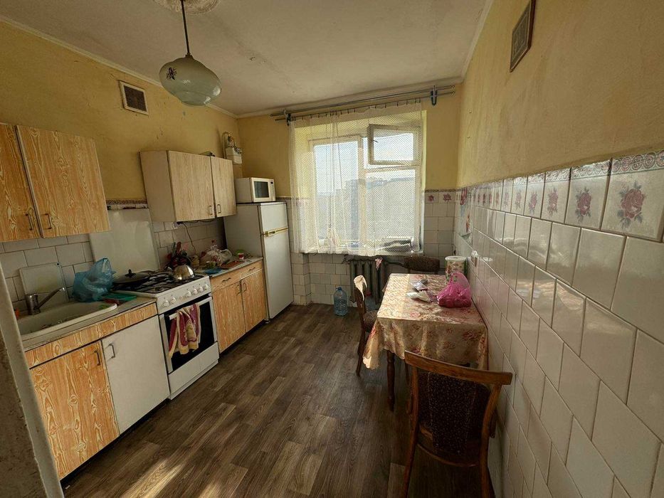 Продаж 4 кім. квартирі в цегляній чешці вул. Мазепи 70000дол