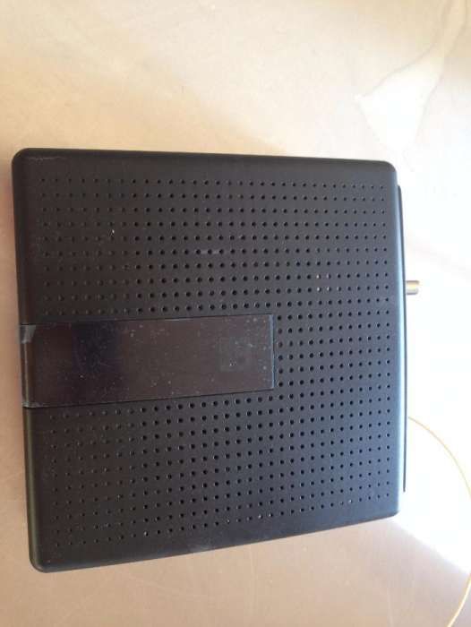 Modem / Router / Switch - Pt Inovação - Thomson tg784n