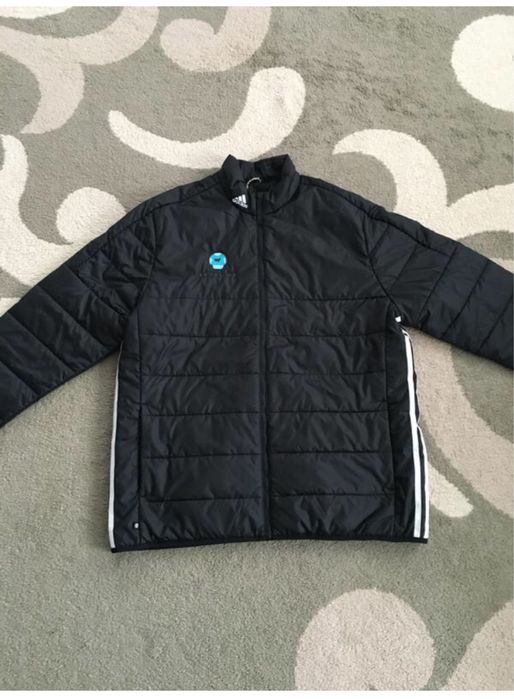 Микропуховик адидас
